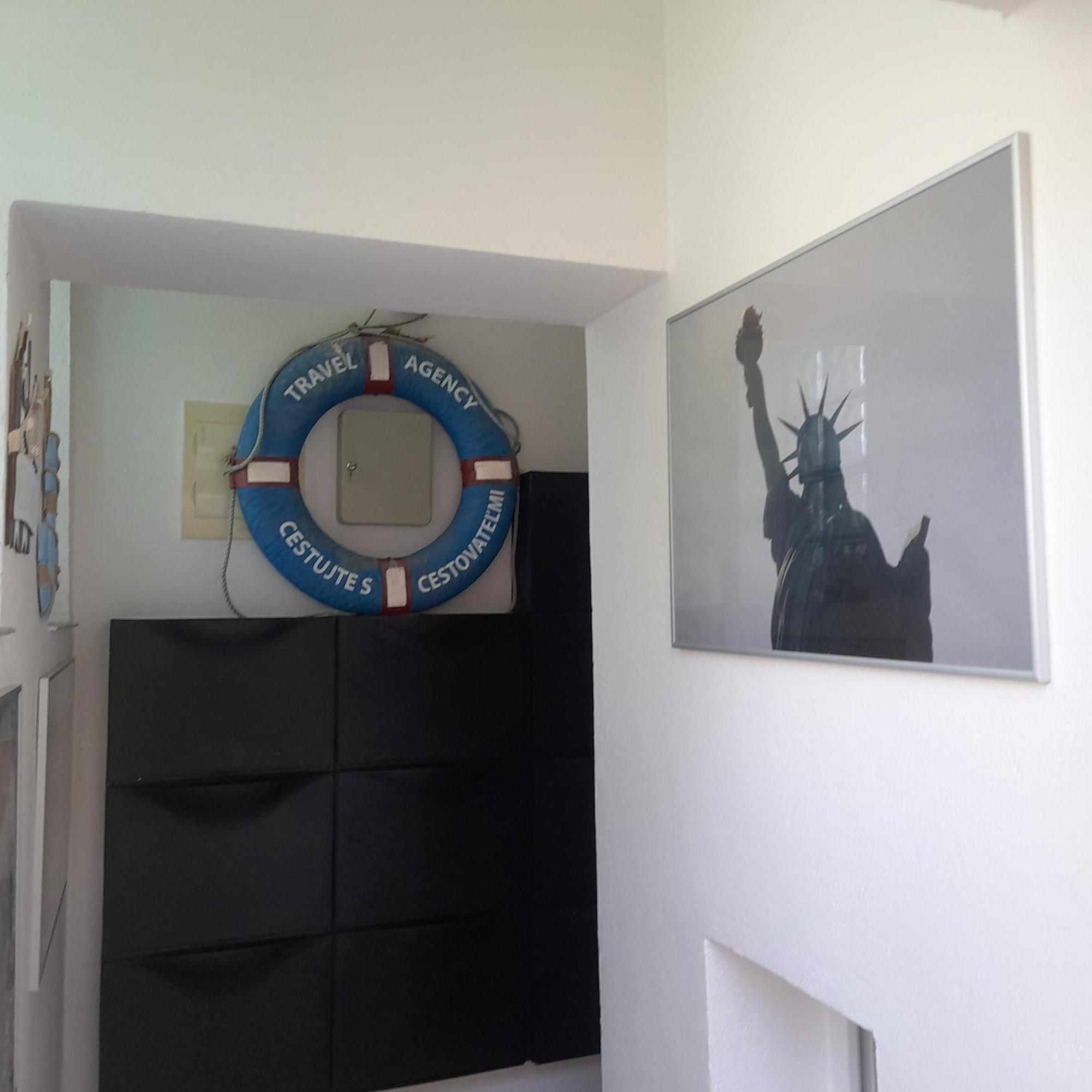 Privat 2 Na Sihoti Apartment เตร็นชีน ภายนอก รูปภาพ